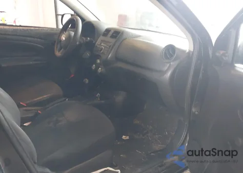 2014 Nissan Versa 1.6 S+ z USA, uszkodzony, nr VIN 3N1CN7AP1EL853393